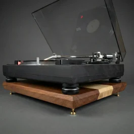 resonantieplaat voor jouw platenspeler. Beter geluid met mooi design.